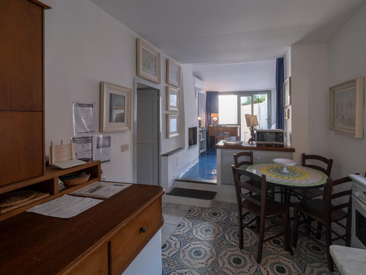 Apartment Lo Scuopolo-2 By Interhome Искья Экстерьер фото